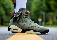 Load image into Gallery viewer, Travis Scott 6&#39;s